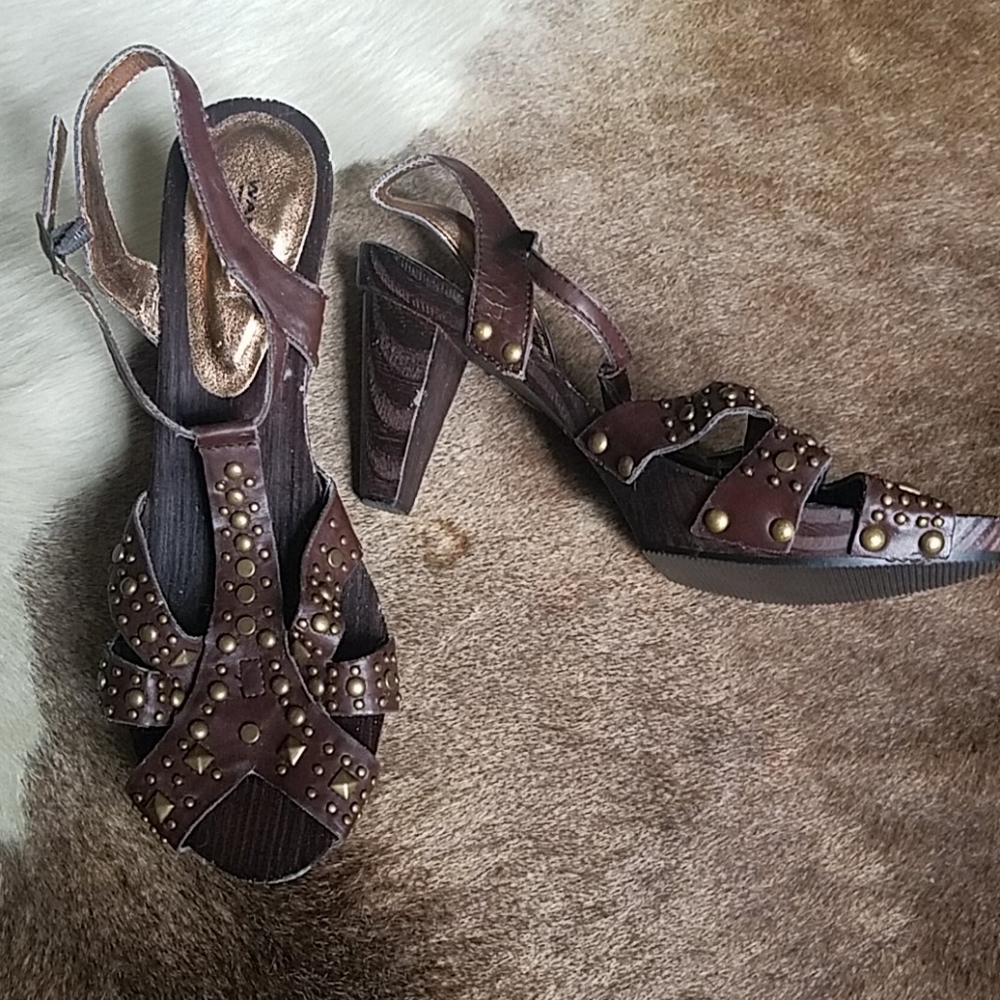 Wanted | Ladies heels